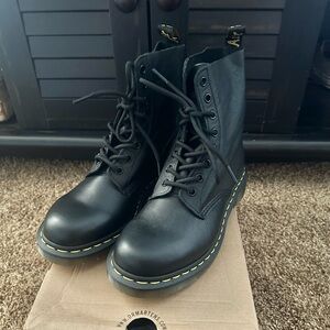 Dr. Martens Black 1460 Pascal Virginia Boots